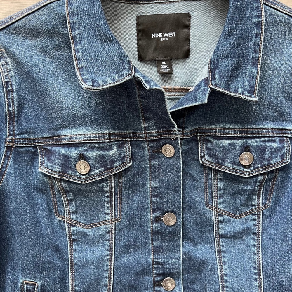 Nine West Jeans Sarah Blue Denim Trucker Jacket XL Looks brand new. - Picture 4 of 8